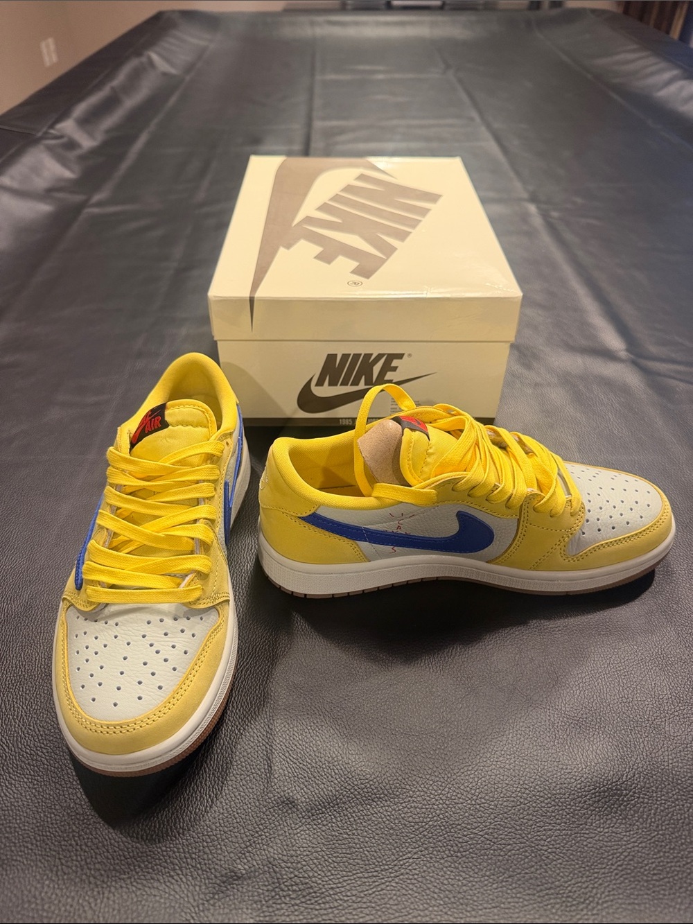 Jordan 1 Retro Low OG SP Travis Scott Canary